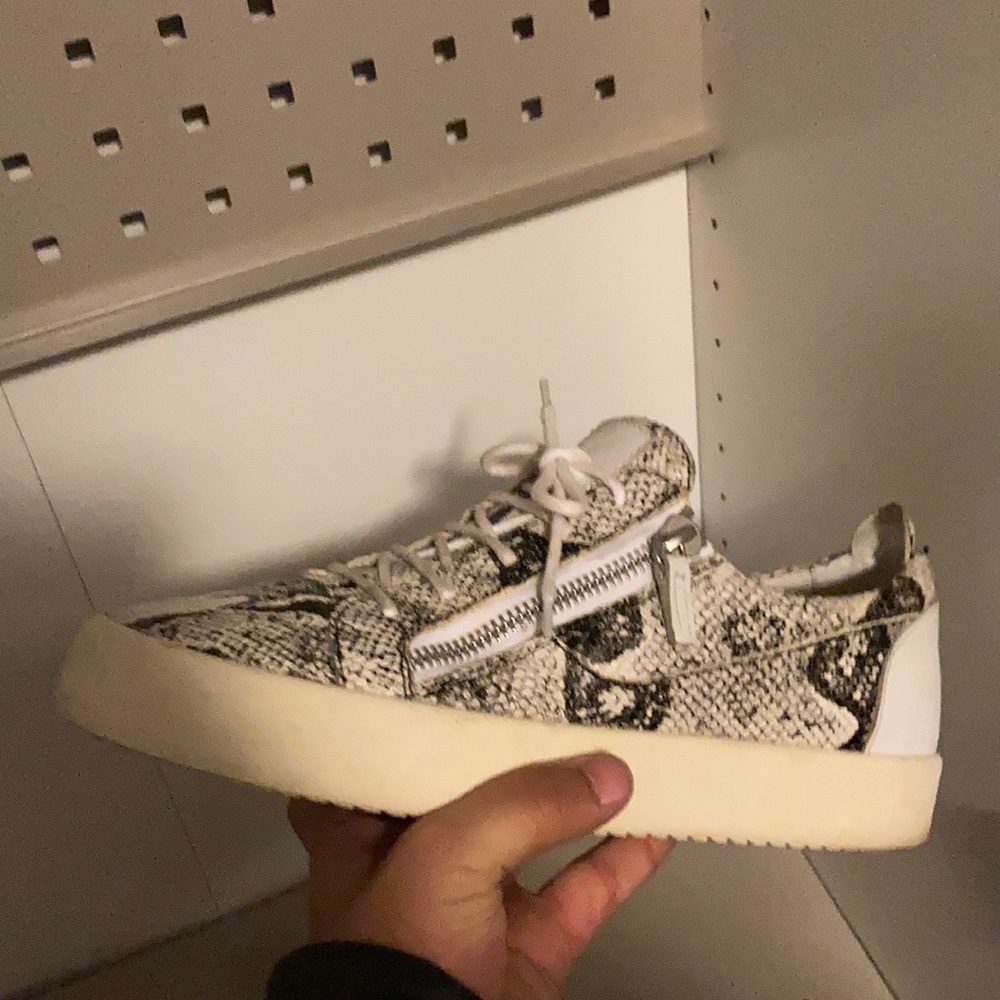 Shoes - Picture 2 of 4